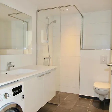 Great 2-bed Wprivate Balcony By Harbour