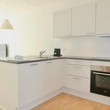 Great 2-bed Wprivate Balcony By Harbour Apartment *