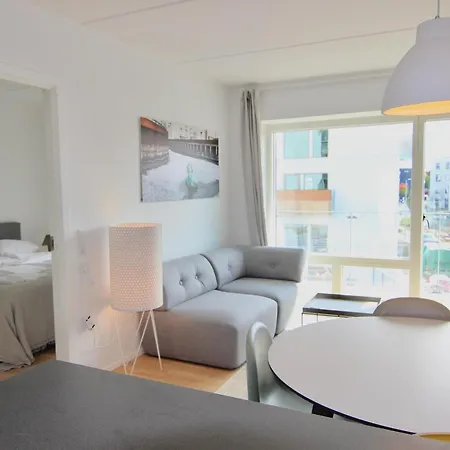 Apartment Great 2-bed Wprivate Balcony By Harbour Odense
